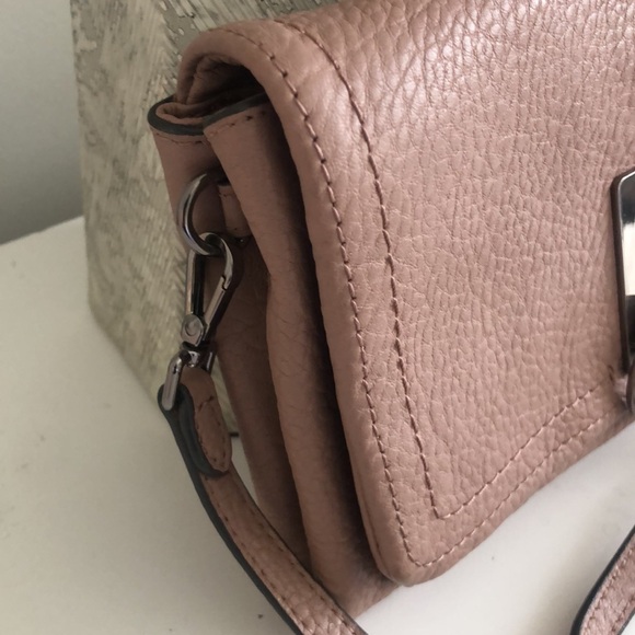 Vince Camuto Leather Crossbady bag - Picture 3 of 10